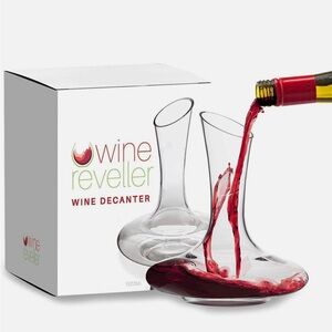 Wine Reveller NWT Glass Wine Decanter